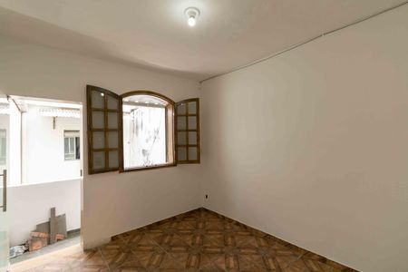 Casa para alugar com 55m², 3 quartos e sem vaga Casa para alugar com 55m², 3 quartos e sem vagaSala