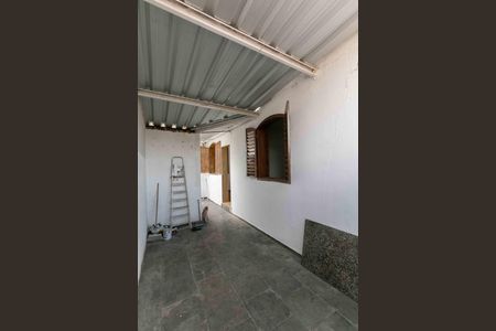 Casa para alugar com 55m², 3 quartos e sem vaga Casa para alugar com 55m², 3 quartos e sem vagaVaranda