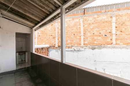 Casa para alugar com 55m², 3 quartos e sem vaga Casa para alugar com 55m², 3 quartos e sem vagaVaranda