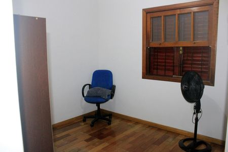 Casa à venda com 250m², 4 quartos e 5 vagasQuarto 2