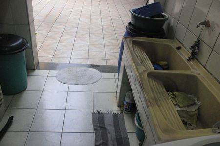 Casa à venda com 250m², 4 quartos e 5 vagasLavanderia