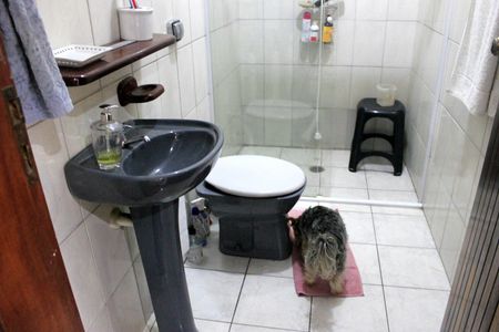 Casa à venda com 250m², 4 quartos e 5 vagasBanheiro 4