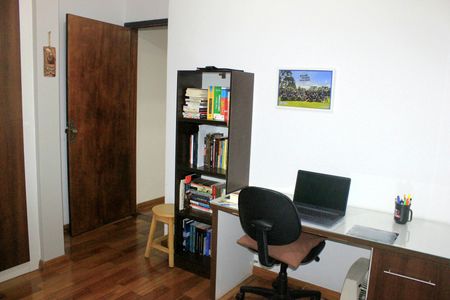 Casa à venda com 250m², 4 quartos e 5 vagasQuarto 2