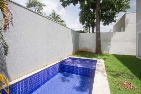 Casa de condomínio à venda com 539m², 4 quartos e 5 vagasPiscina