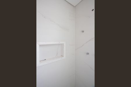 Casa de condomínio à venda com 539m², 4 quartos e 5 vagasChuveiro