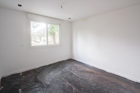 Casa de condomínio à venda com 539m², 4 quartos e 5 vagasSuíte 2