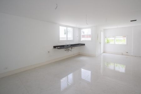 Casa de condomínio à venda com 539m², 4 quartos e 5 vagasCozinha