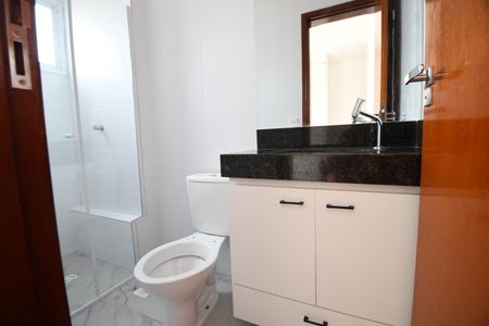 Apartamento para alugar com 55m², 2 quartos e 1 vagaBanheiro 1