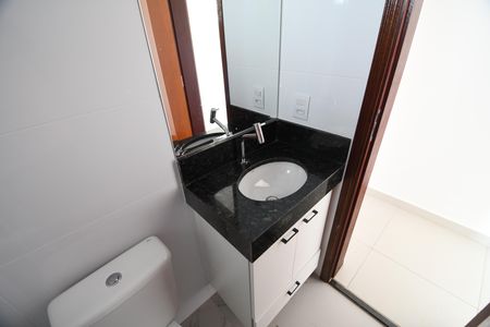 Apartamento para alugar com 55m², 2 quartos e 1 vagaBanheiro 2