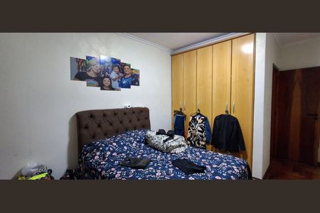 Casa à venda com 225m², 3 quartos e 2 vagasSuíte 