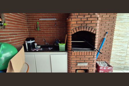 Casa à venda com 225m², 3 quartos e 2 vagasQuintal 