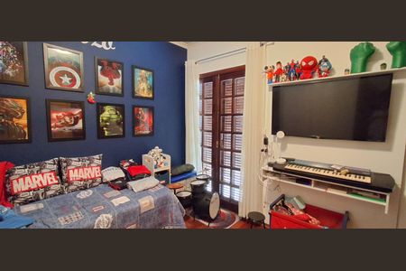 Casa à venda com 225m², 3 quartos e 2 vagasQuarto 2