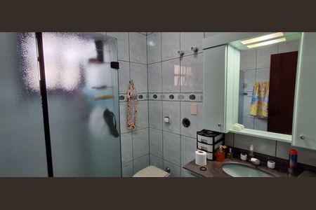 Casa à venda com 225m², 3 quartos e 2 vagasBanheiro Social 