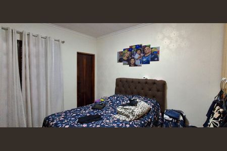 Casa à venda com 225m², 3 quartos e 2 vagasSuíte 