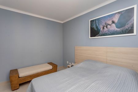 Casa à venda com 170m², 3 quartos e 4 vagasSuíte