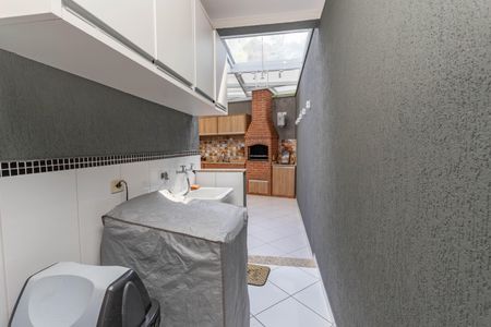 Casa à venda com 170m², 3 quartos e 4 vagasÁrea de serviço