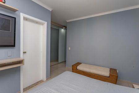 Casa à venda com 170m², 3 quartos e 4 vagasSuíte