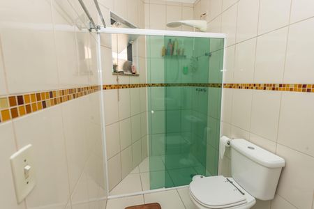 Casa à venda com 170m², 3 quartos e 4 vagasBanheiro da Suíte