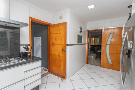 Casa à venda com 170m², 3 quartos e 4 vagasCozinha