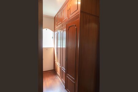 Casa à venda com 530m², 4 quartos e 6 vagasQuarto 3