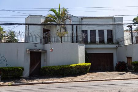 Casa à venda com 530m², 4 quartos e 6 vagasFachada