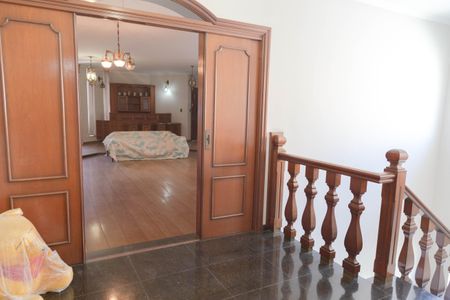 Casa à venda com 530m², 4 quartos e 6 vagasHall