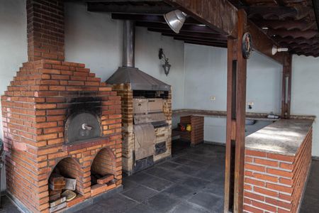 Casa à venda com 530m², 4 quartos e 6 vagasChurrasqueira