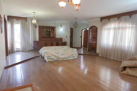 Casa à venda com 530m², 4 quartos e 6 vagasSala