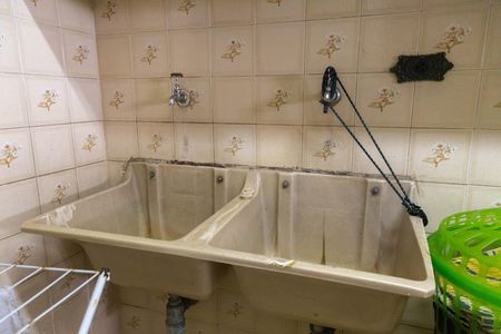 Casa à venda com 530m², 4 quartos e 6 vagasÁrea de Serviço