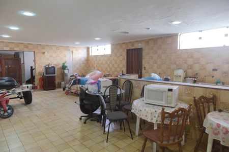 Casa à venda com 530m², 4 quartos e 6 vagasÁrea de Serviço