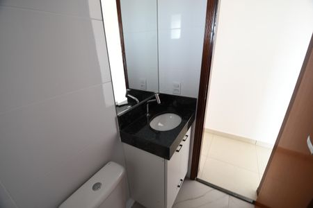 Apartamento para alugar com 55m², 2 quartos e 1 vagaBanheiro 2
