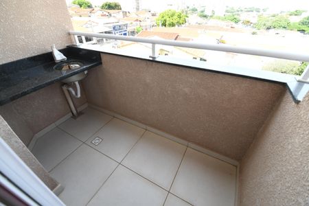 Apartamento para alugar com 55m², 2 quartos e 1 vagaSala - Sacada