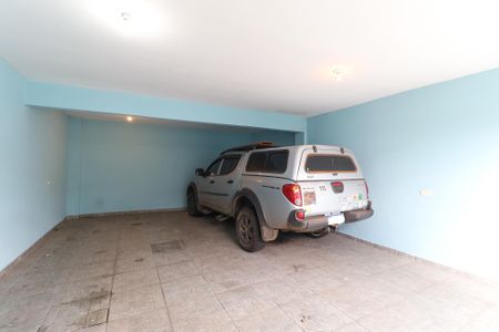 Casa à venda com 140m², 3 quartos e 4 vagas Casa à venda com 140m², 3 quartos e 4 vagasGaragem