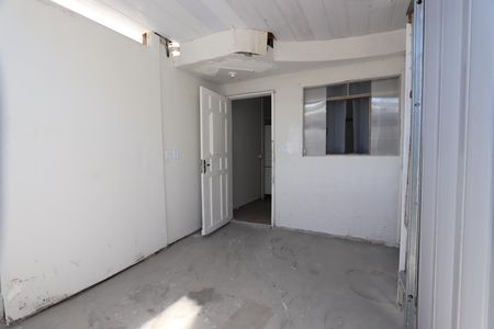 Casa para alugar com 42m², 1 quarto e sem vagaQuintal