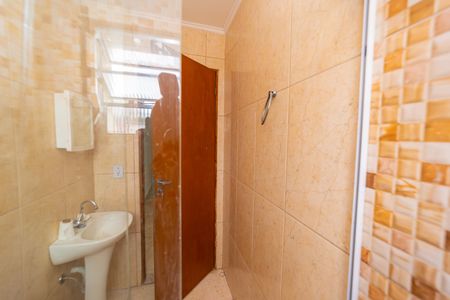 Casa para alugar com 40m², 1 quarto e 1 vaga Casa para alugar com 40m², 1 quarto e 1 vagaBanheiro