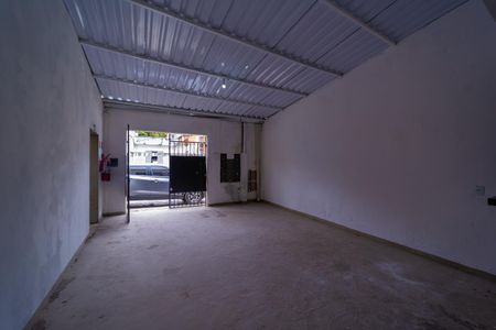 Casa para alugar com 40m², 1 quarto e 1 vaga Casa para alugar com 40m², 1 quarto e 1 vagaGaragem
