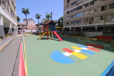 Apartamento para alugar com 60m², 2 quartos e 1 vagaÁrea comum - Playground