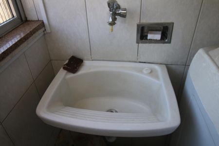 Apartamento para alugar com 60m², 2 quartos e 1 vagaÁrea de Serviço - tanque