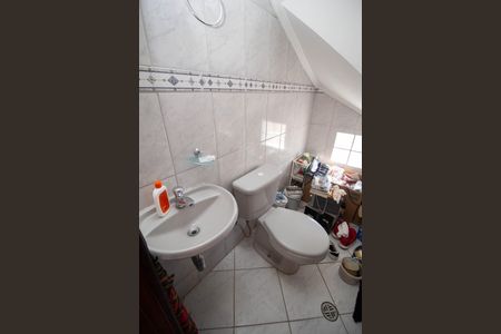 Casa à venda com 167m², 4 quartos e 4 vagas Casa à venda com 167m², 4 quartos e 4 vagasLavabo