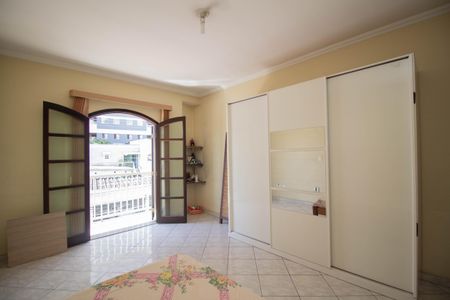 Casa à venda com 167m², 4 quartos e 4 vagas Casa à venda com 167m², 4 quartos e 4 vagasQuarto 3 - Suíte