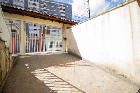 Casa à venda com 167m², 4 quartos e 4 vagas Casa à venda com 167m², 4 quartos e 4 vagasGaragem