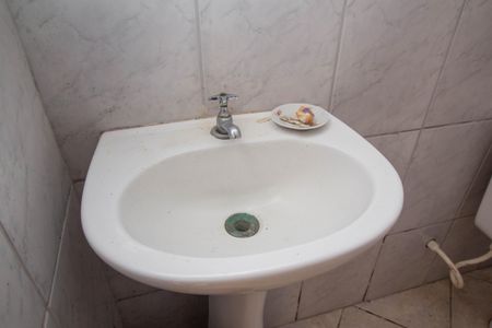 Casa à venda com 167m², 4 quartos e 4 vagas Casa à venda com 167m², 4 quartos e 4 vagasBanheiro de Serviço