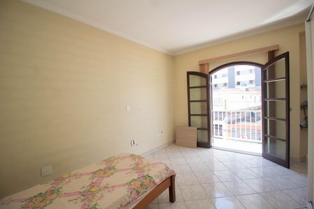 Casa à venda com 167m², 4 quartos e 4 vagas Casa à venda com 167m², 4 quartos e 4 vagasQuarto 3 - Suíte