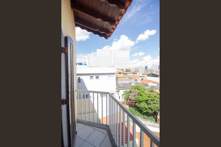 Casa à venda com 167m², 4 quartos e 4 vagas Casa à venda com 167m², 4 quartos e 4 vagasVaranda Quarto 1