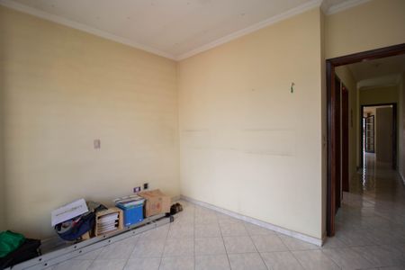 Casa à venda com 167m², 4 quartos e 4 vagas Casa à venda com 167m², 4 quartos e 4 vagasQuarto 1