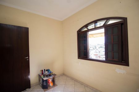Casa à venda com 167m², 4 quartos e 4 vagas Casa à venda com 167m², 4 quartos e 4 vagasQuarto 2