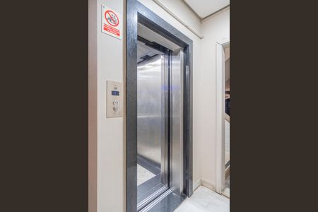 Apartamento à venda com 149m², 3 quartos e sem vagaElevador