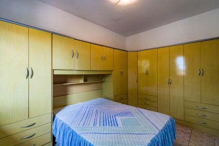 Casa à venda com 250m², 1 quarto e 2 vagas Casa à venda com 250m², 1 quarto e 2 vagasQuarto