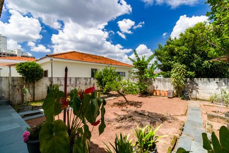 Casa à venda com 250m², 1 quarto e 2 vagas Casa à venda com 250m², 1 quarto e 2 vagasÁrea comum