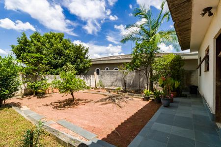 Casa à venda com 250m², 1 quarto e 2 vagas Casa à venda com 250m², 1 quarto e 2 vagasÁrea comum